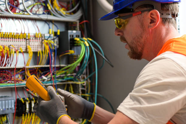 Best Licensed Electrician  in Ainsworth, NE